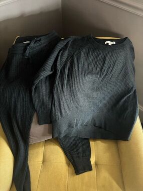 Spiritual Gangster Black Ribbed Sweater & Pants Set